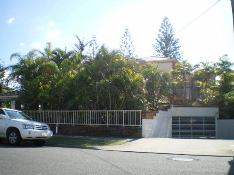 Close to Beach Picture 1