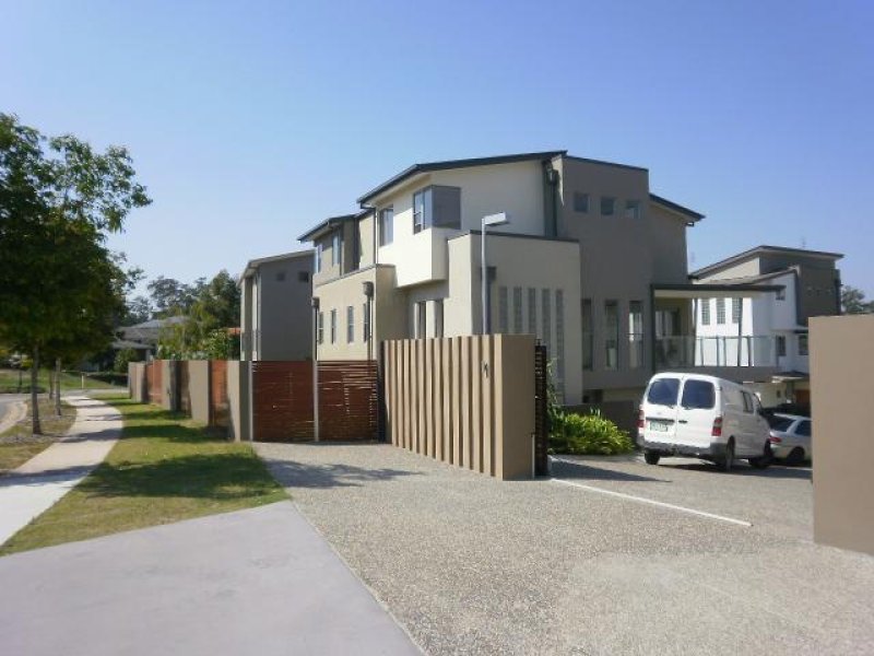 Prestige Golf Course Residences Picture 2