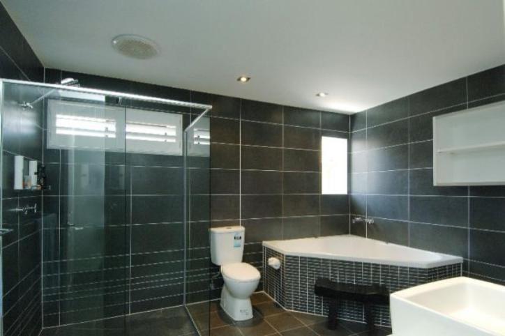 Prestigious Picture 2