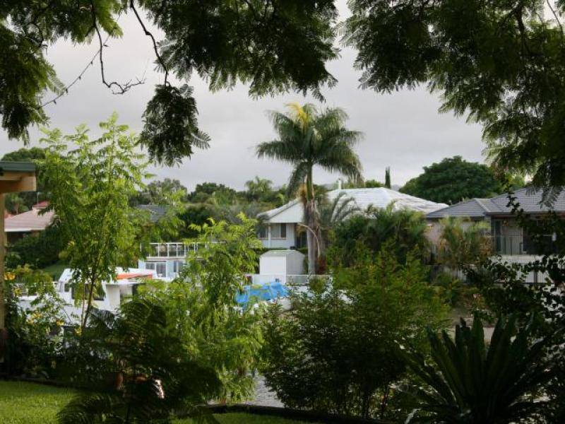 Unique Home with Many Possibilities at Prestigious Location Picture 2