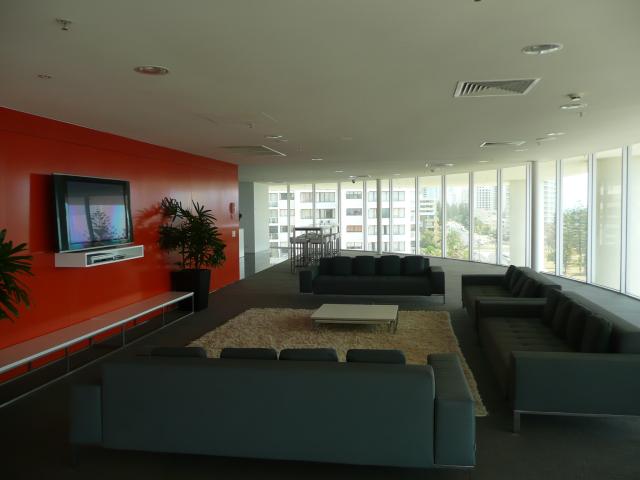 Cosmopolitan Luxury At Its Finest Picture 3