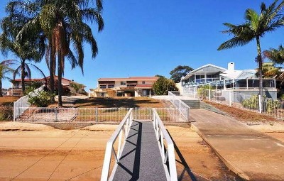 NEED SPACE? WIDE WATERFRONT? POSITION? Picture