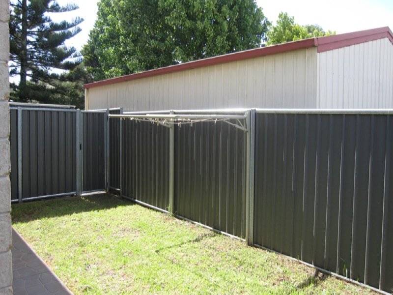 Easy Living - Great Location! - Wilsonton Heights Picture 2