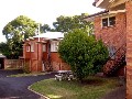 Investors!! - House & 5 Flats - Renting at $1000/week Picture