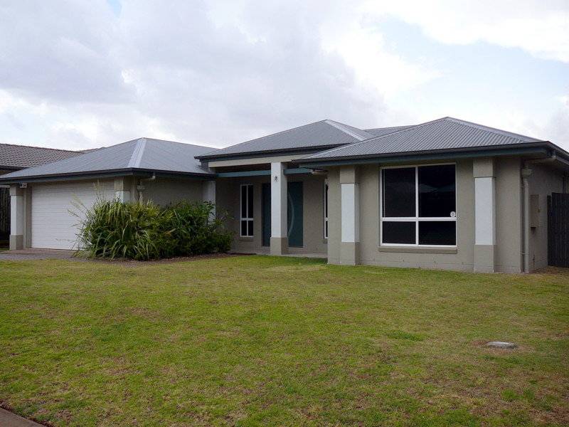 Large 4 Bedroom Family Home Picture 1