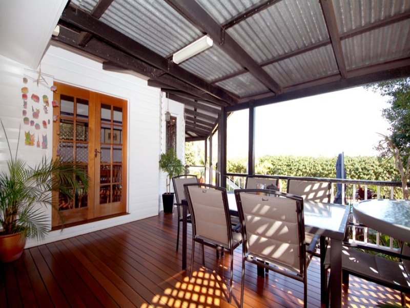 Position, Innovation & Character - Walk to School Picture 3