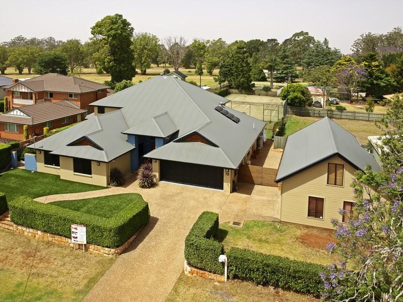 The Complete Family Home -
Middle Ridge - Tennis Court, Pool, Guest Flat, 4 Car Garage Picture 1