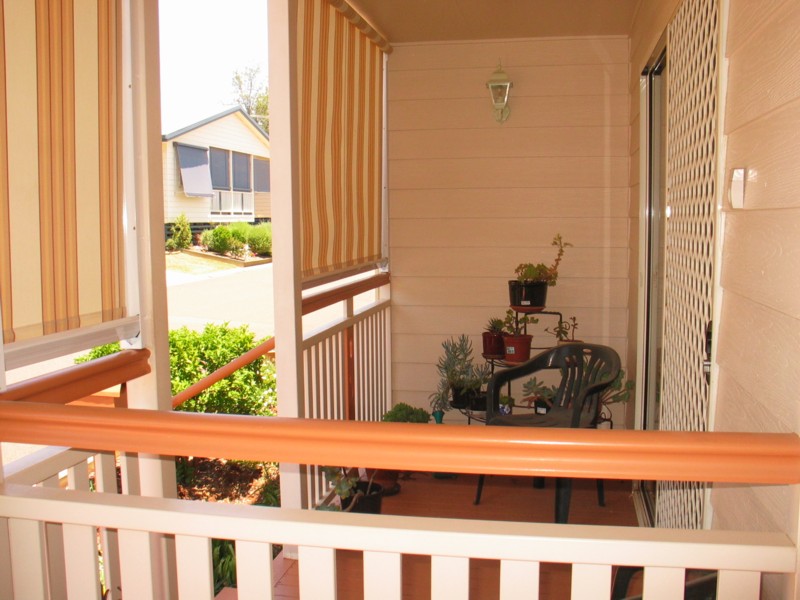 Presented in Display Like Condition Picture 2