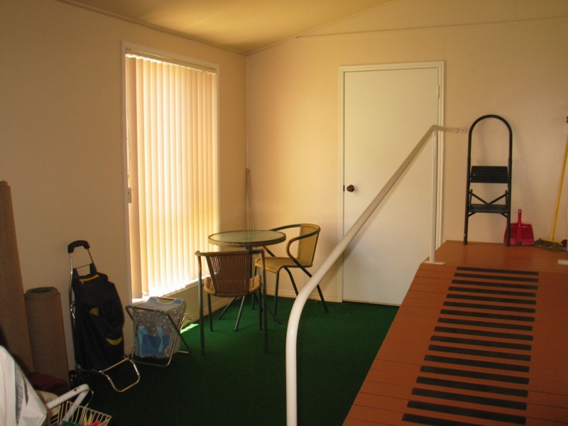 Presented in Display Like Condition Picture 3