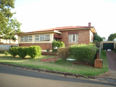 3 BEDROOM HOME - INNER CITY Picture