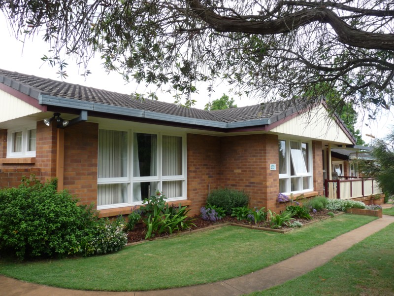 Superbly Positioned in Rangeville Picture 1