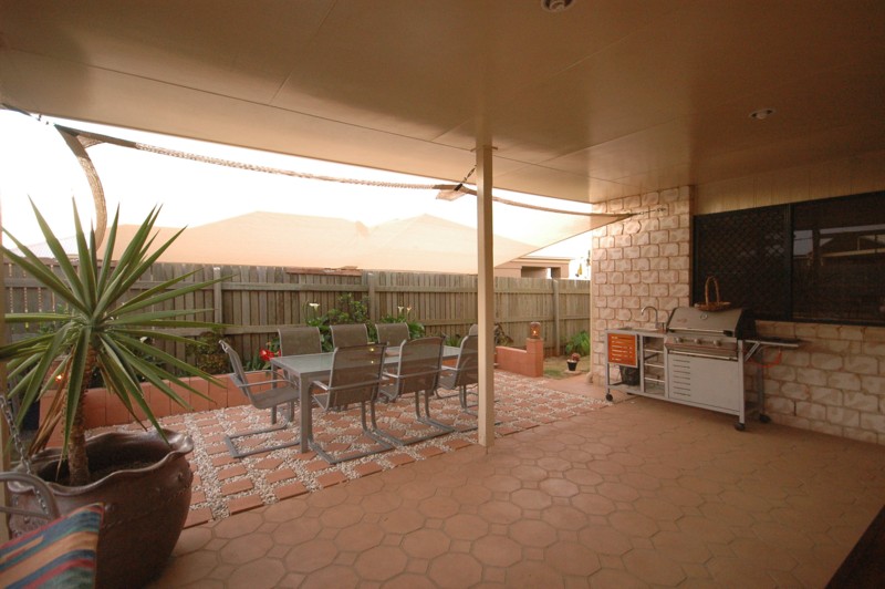 MIDDLE RIDGE Picture 2