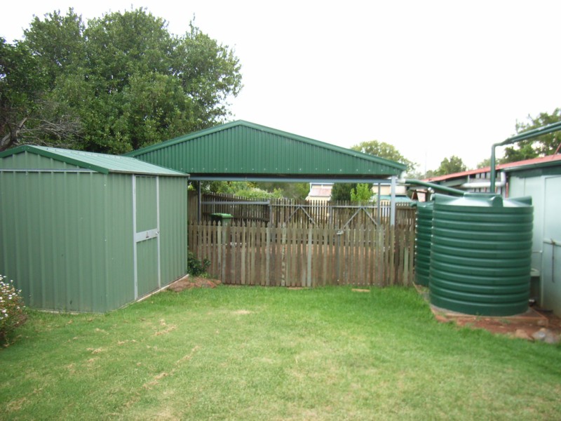 Charming Cottage Picture 3