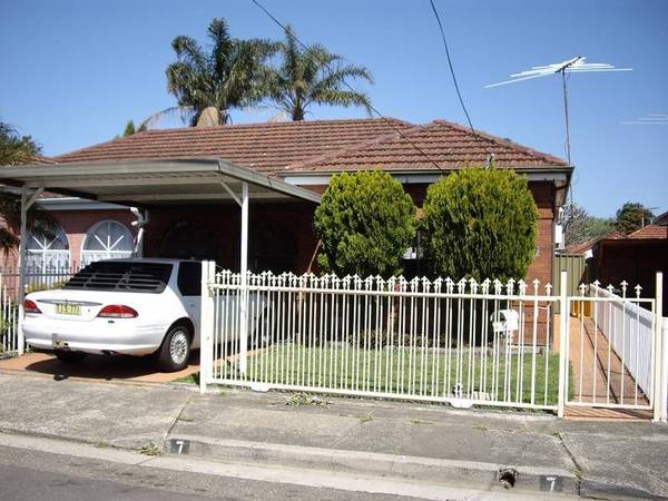 RENOVATED SEMI Picture 1