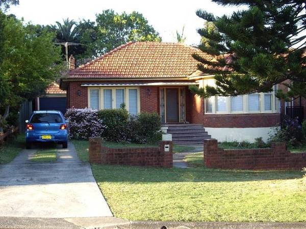 QUALITY HOME - BEST STREET Picture 2