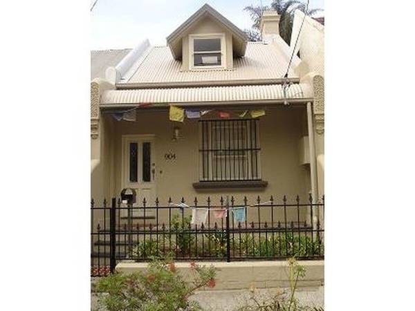 2 STOREY TERRACE Picture 1