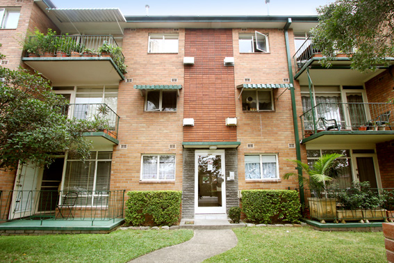 QUALITY UNIT Picture 1