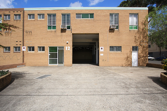 MODERN FACTORY WAREHOUSE Picture 1