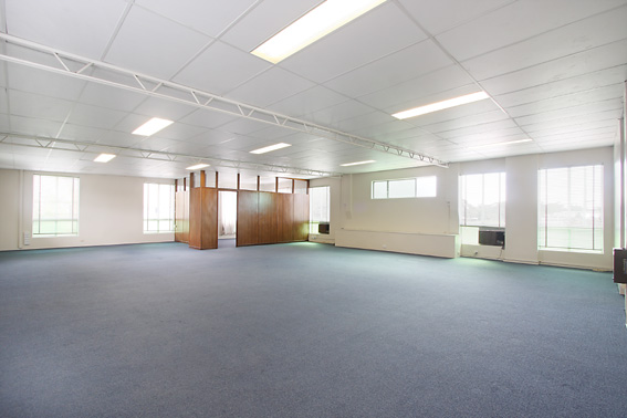 MODERN FACTORY WAREHOUSE Picture 2