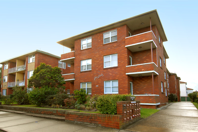 RAMSGATE BEACH
-
WALK TO BEACH Picture 1