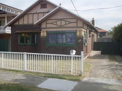 CLOSE TO BEACH Picture