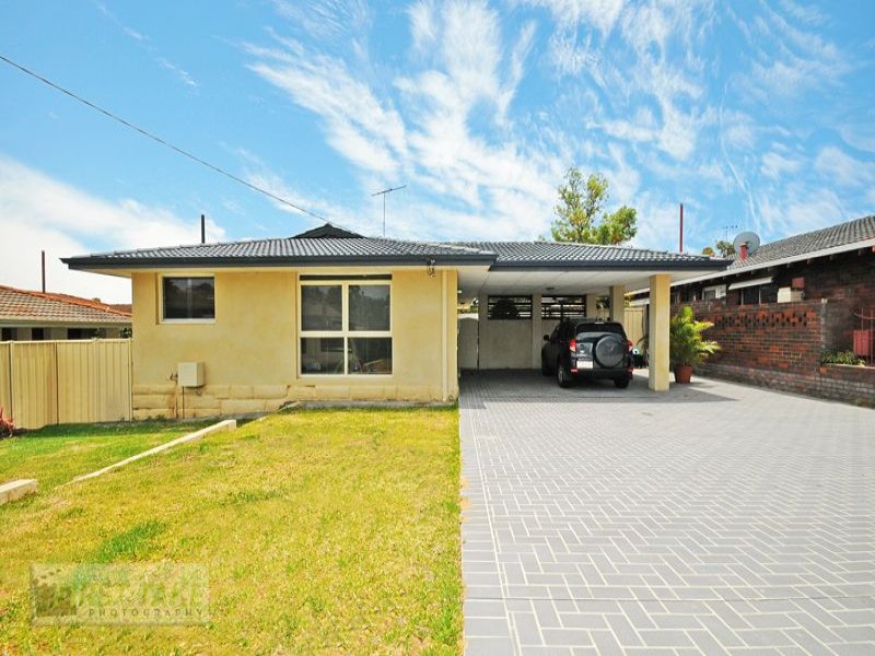 Renovated Home Ideal for Entertaining! Picture 2