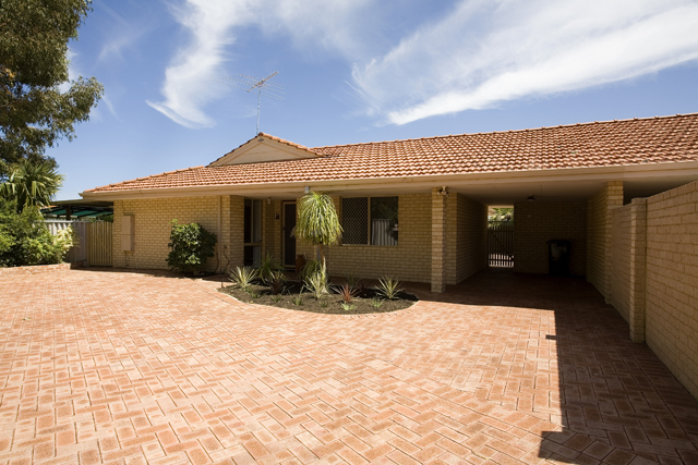 ROOM TO MOVE Picture 1