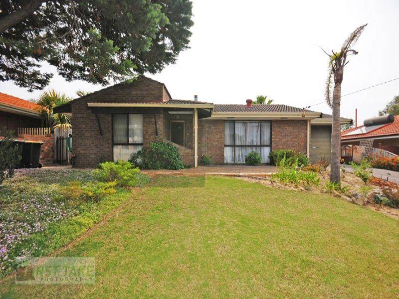 Inviting Home in a Family Friendly Location Picture 1