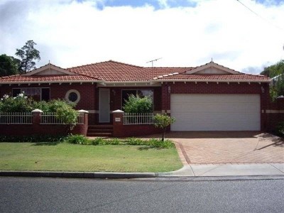 PRICE REDUCED
OPEN SAT 1.00pm to 1.45pm Picture