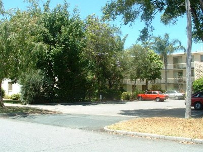 Live close to UWA! Picture