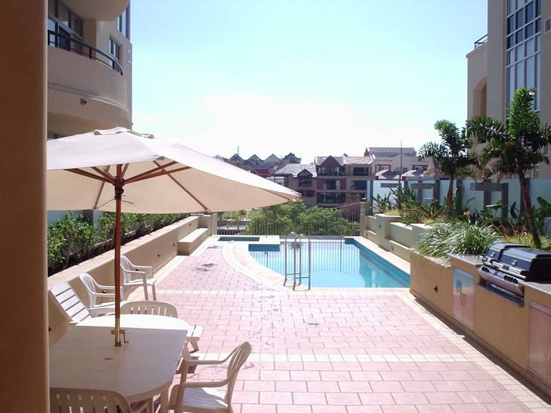 Majestic Quays - Resort Living! Picture 3