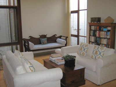 <i> Charming Single Level Terrace, Inspection A Must To Fully Appreciate<i> Picture