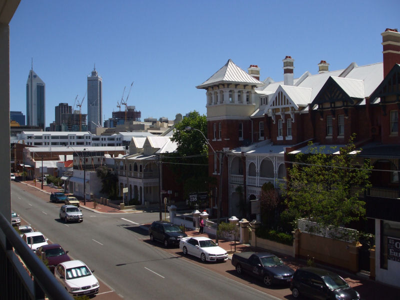 OUTSTANDING! Picture 1