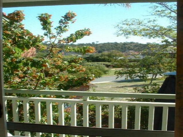 Impeccable private townhouse!!! Picture 2