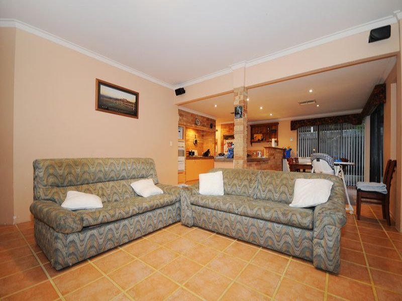 At home in the Village. Picture 2