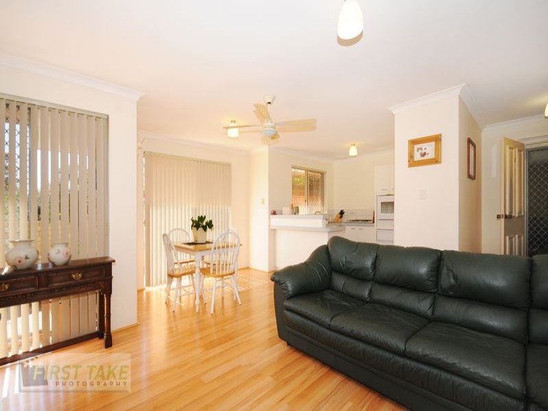 Superior Villa in Parkland Location Picture 1