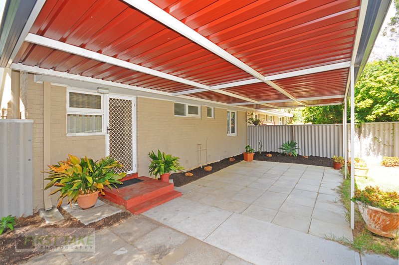 STREET FRONTAGE DUPLEX Picture 1