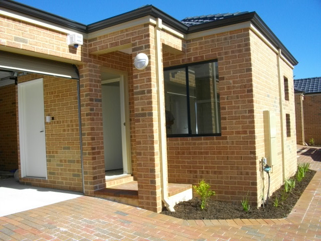 Brand New Villa - Available to View NOW Picture 3