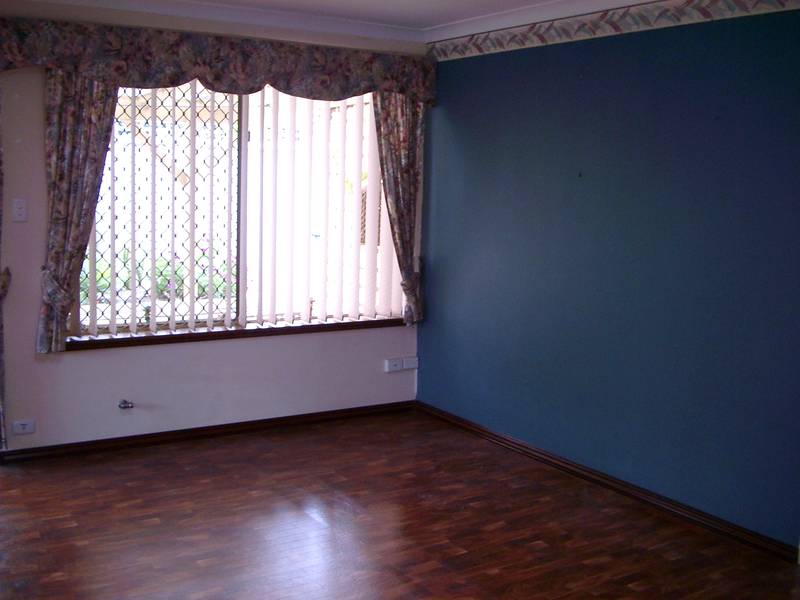 SPACIOUS VILLA IN GREAT COMPLEX Picture 2