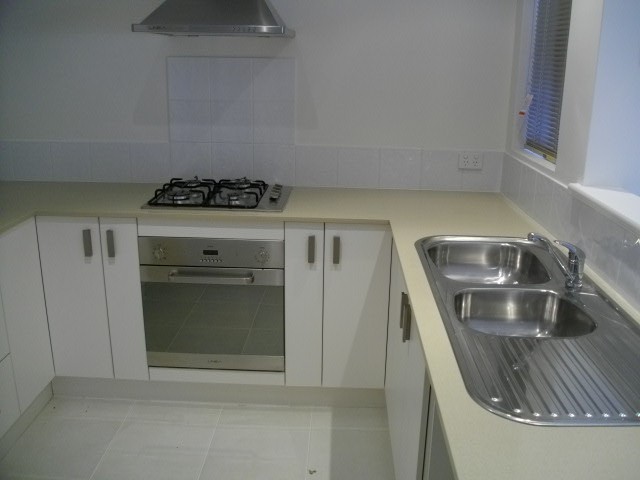 NEAR NEW LOW MAINTENANCE
VILLA hOME oPEN 11.15 AM 16.12.09 Picture 1