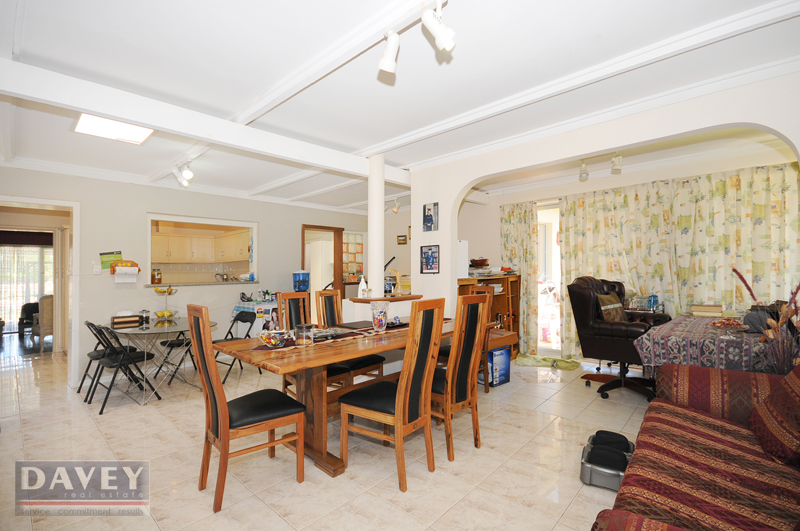 Woodlands Best Buy CONTACT ADAM OR DEIDRE TO VIEW BY APPOINTMENT! Picture 3