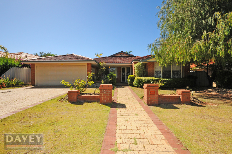Location, Lifestyle and Liberty HOME OPEN SUNDAY 31ST JAN 12.00PM-12.45PM Picture 1