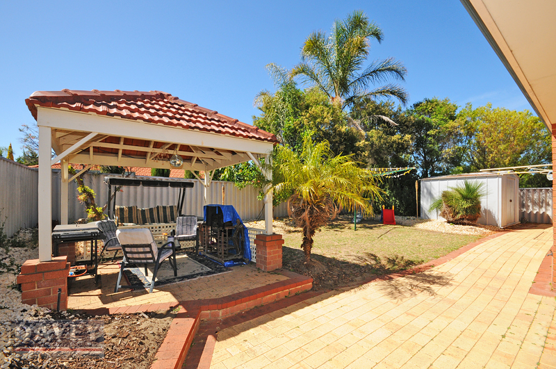 Location, Lifestyle and Liberty HOME OPEN SUNDAY 31ST JAN 12.00PM-12.45PM Picture 3