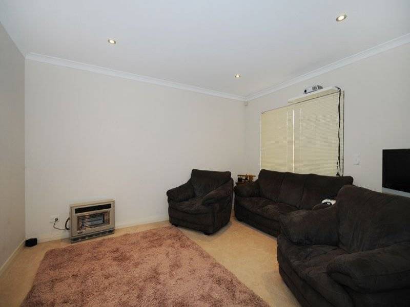 Contemporary Style, Low Maintenance Living PRICE REDUCED Picture 2