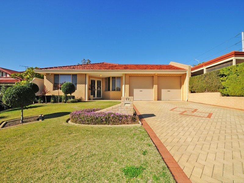 Effortlessly Elegant Picture 1