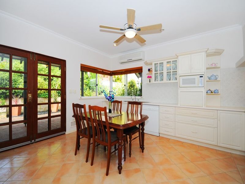 PERFECTLY PRIVATE Picture 2