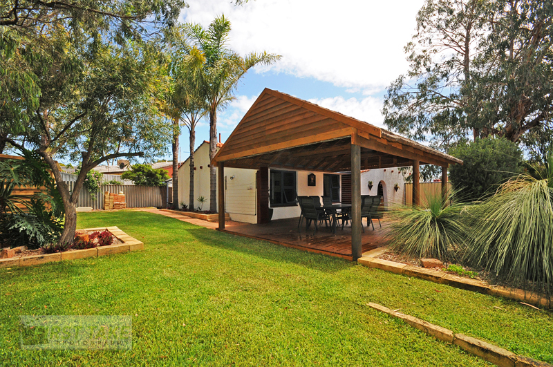 Entertain with Distinction Picture 1