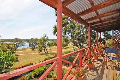 Picturesque Views and a Serene Lifestyle Picture