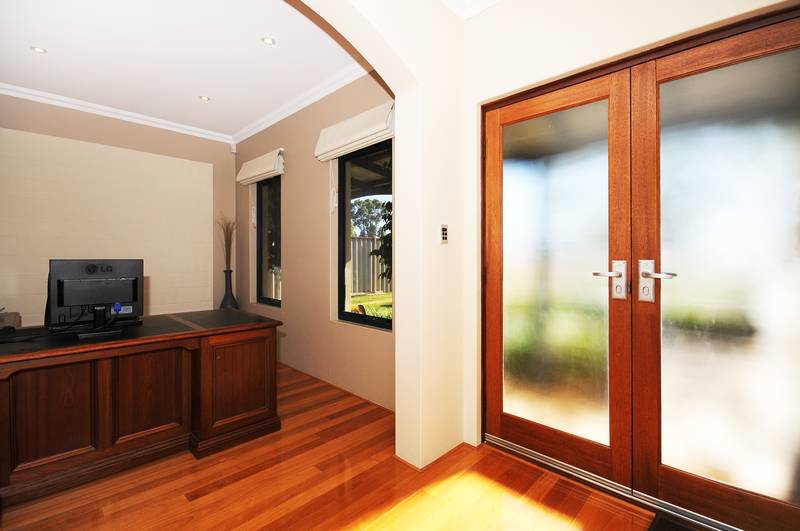 Immaculate Home - Partly Furnished Picture 2