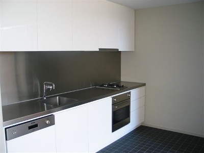 Amongst the Buzz Picture